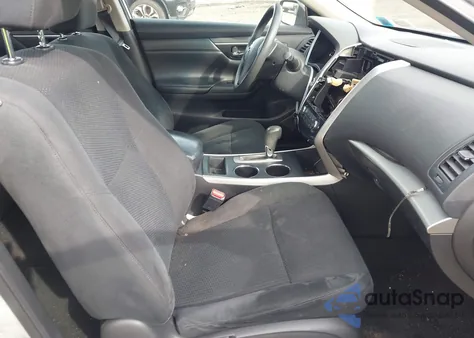 2015 Nissan Altima 2.5/2.5 S/2.5 Sl/2.5 Sv z USA, uszkodzony, nr VIN 1N4AL3AP5FC276504